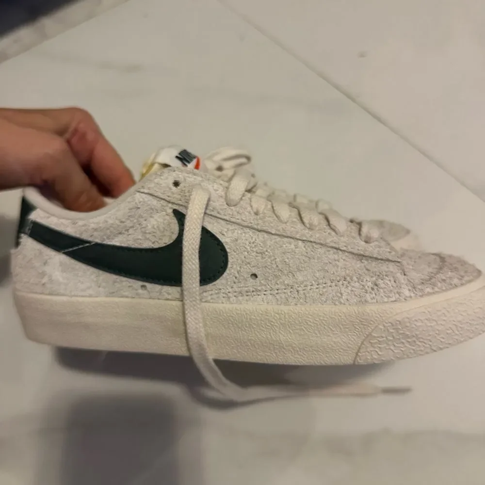 Nike Wmns Blazer Low '77 Vintage 'Phantom Vintage Green'